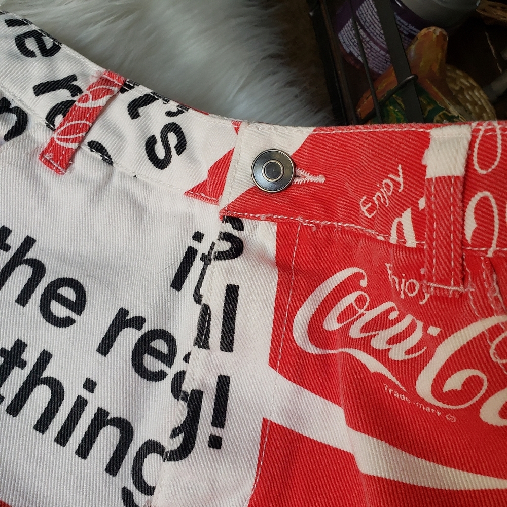 Coca cola short. - Picture 3 of 8